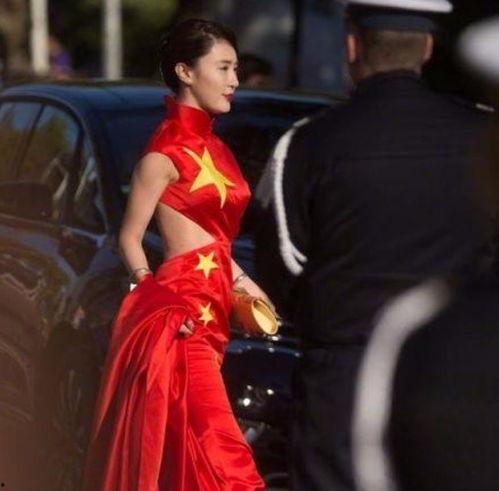 嘎呐蹭红毯的网红,揭秘网络红人的崛起之路